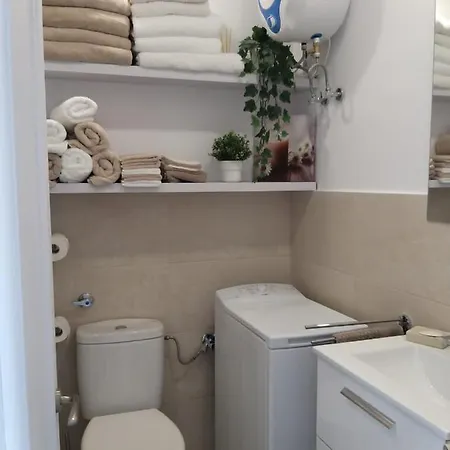 Neu Renoviertes, Huebsches Und Gemuetliches Mit Balkon Und Meerblick Apartmán Costa De Antigua