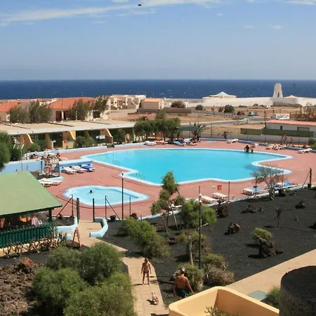 Neu Renoviertes, Huebsches Und Gemuetliches Mit Balkon Und Meerblick Appartamento