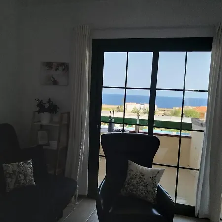 Neu Renoviertes, Huebsches Und Gemuetliches Mit Balkon Und Meerblick Appartamento *